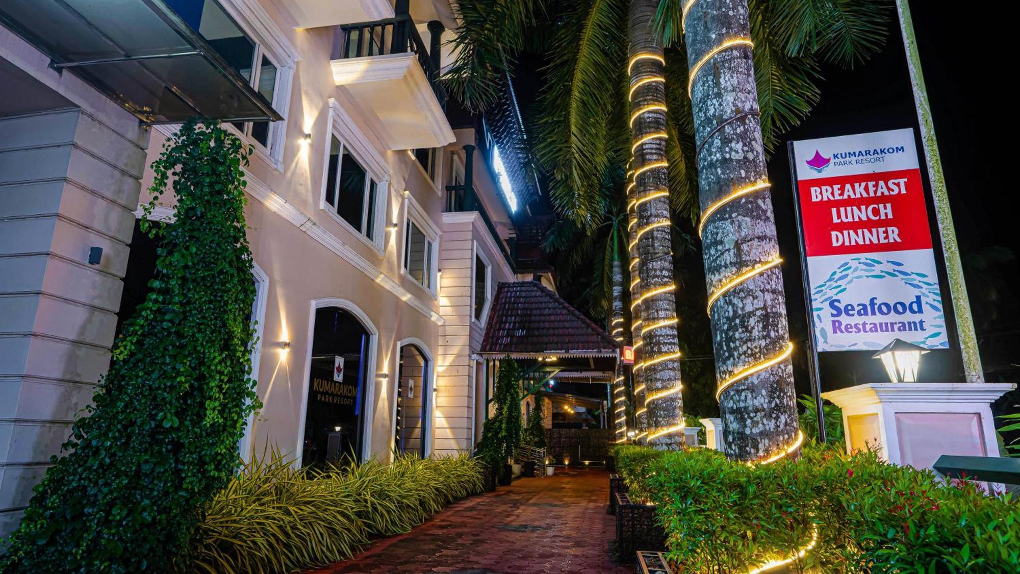 Kumarakom Park Resort Esterno foto